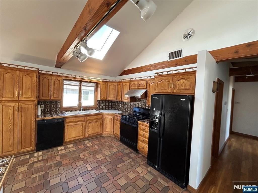 1-09 27th St - Photo 5 of 23