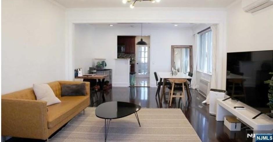 524 Oregon Ave - Photo 3 of 24