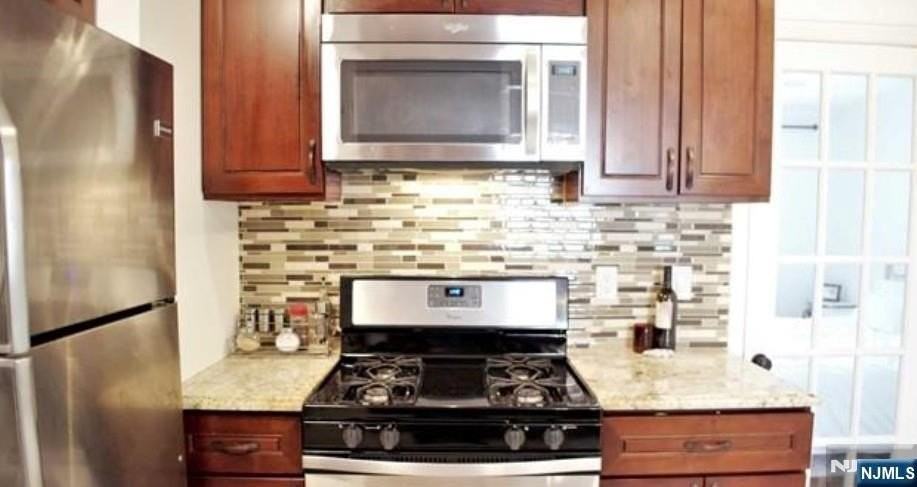 524 Oregon Ave - Photo 7 of 24