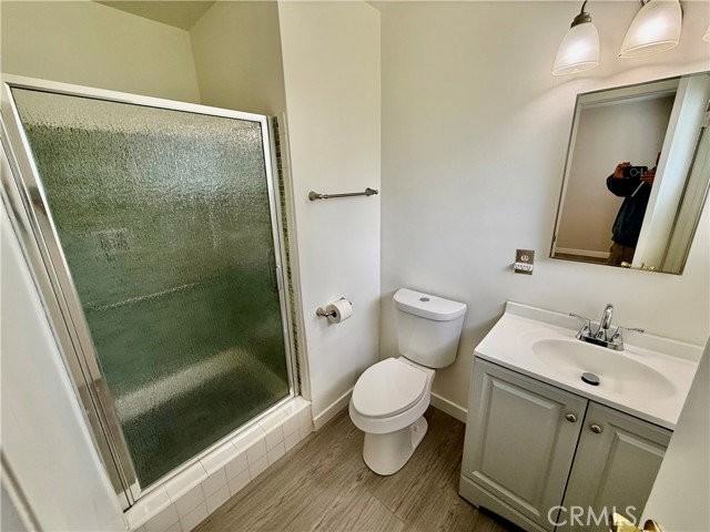24378 Hartland St - Photo 7 of 8