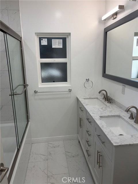 16828 Margate St - Photo 4 of 8