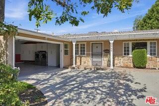 6646 Franrivers Ave - Photo 2 of 8