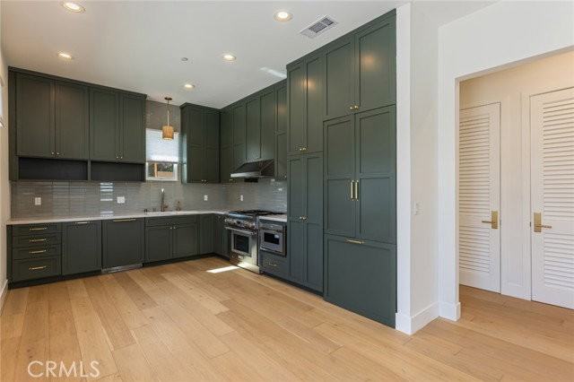 9125 Duarte Rd #1-2 - Photo 5 of 8
