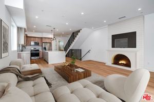 featured image of 5321 Ben Ave #1