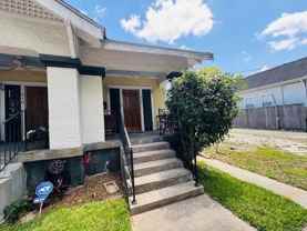 620 S Alexander St - Photo 1 of 1