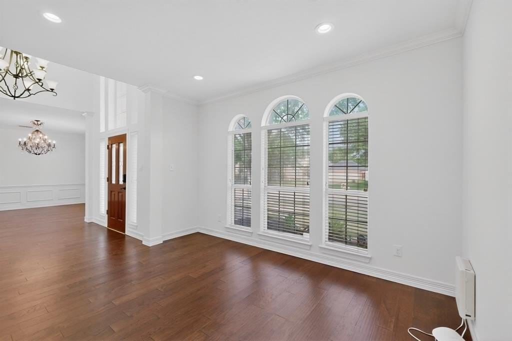 1713 Water Lily Dr - Photo 4 of 40