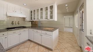 3102 Granville Ave - Photo 3 of 8