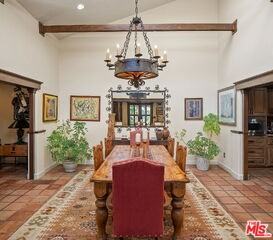 2528 Angelo Dr - Photo 3 of 8