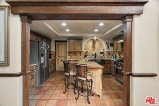 2528 Angelo Dr - Photo 6 of 8