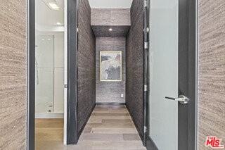 2756 Westshire Dr - Photo 2 of 8