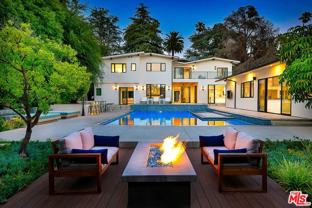 721 N Beverly Dr - Photo 1 of 1