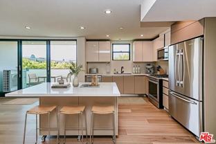 328 N Maple Dr #303 - Photo 1 of 1