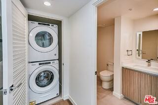 328 N Maple Dr #303 - Photo 6 of 8