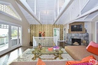 2172 Argyle Ave - Photo 5 of 8