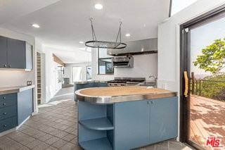 8424 Grand View Dr - Photo 5 of 8