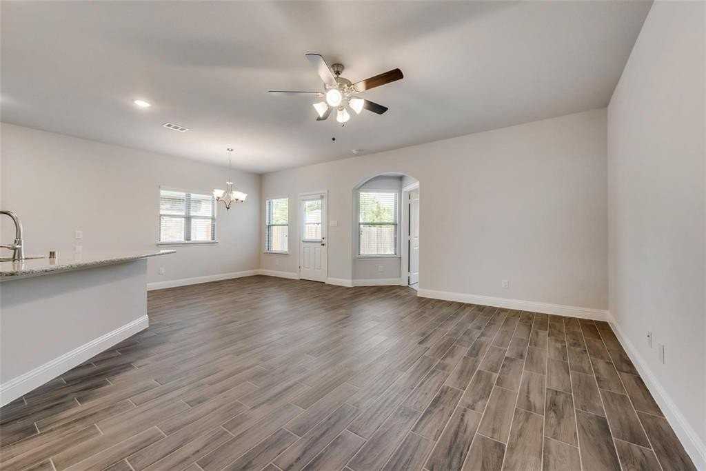 4008 Gray Wolf Dr - Photo 3 of 18