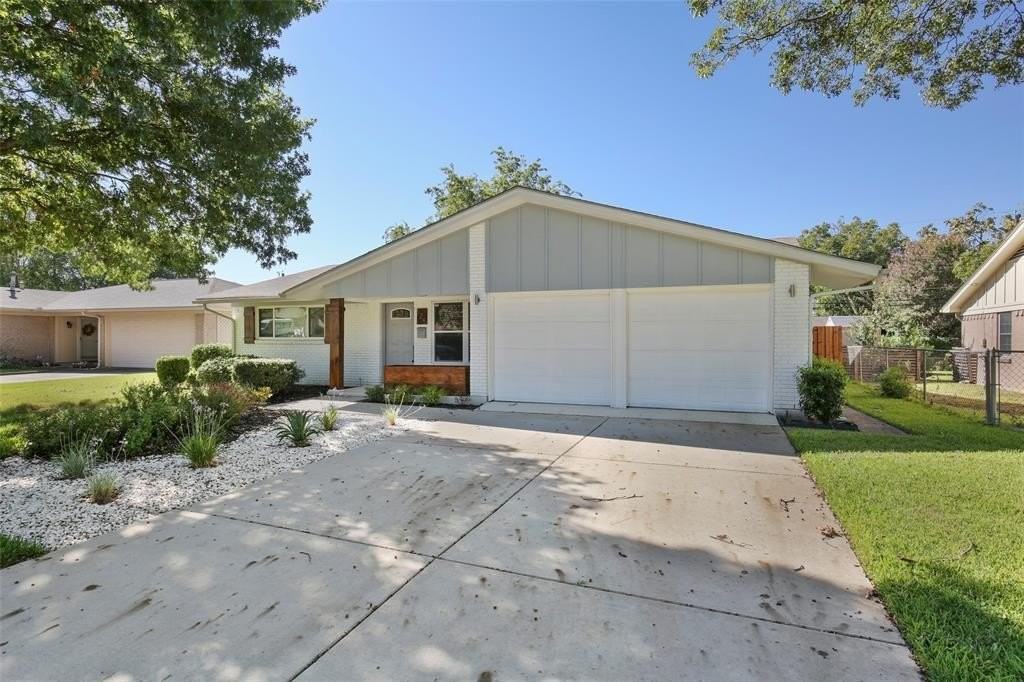 525 Melrose Dr - Photo 2 of 25