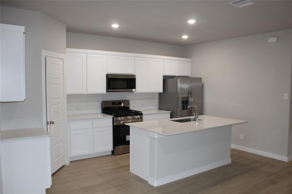 144 Millwood Rd - Photo 7 of 23