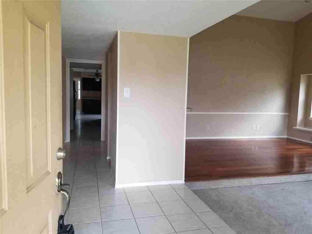 1305 Clearview Dr - Photo 5 of 15