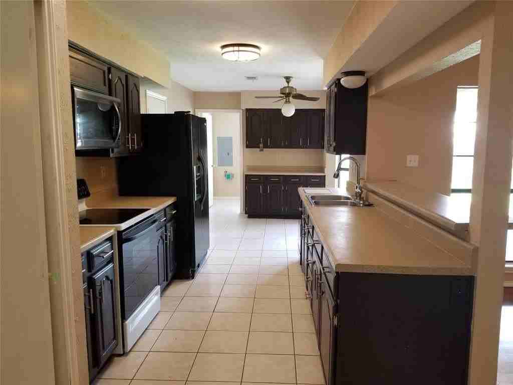1305 Clearview Dr - Photo 6 of 15