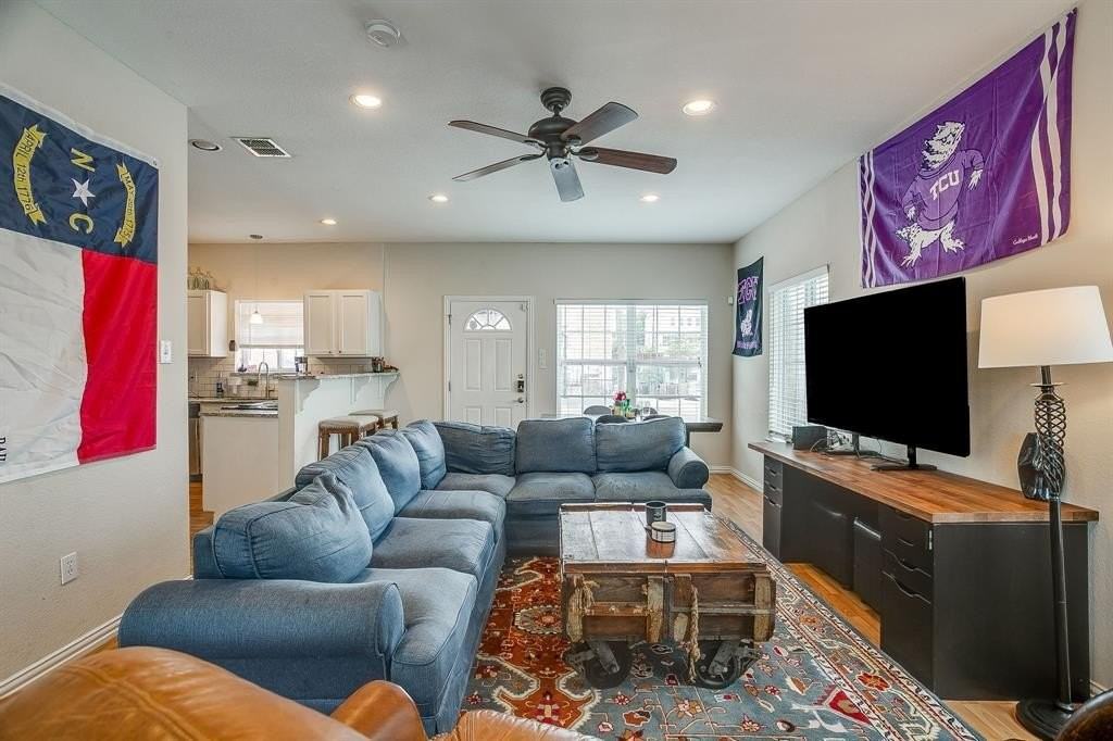 3200 Lubbock Ave - Photo 3 of 20