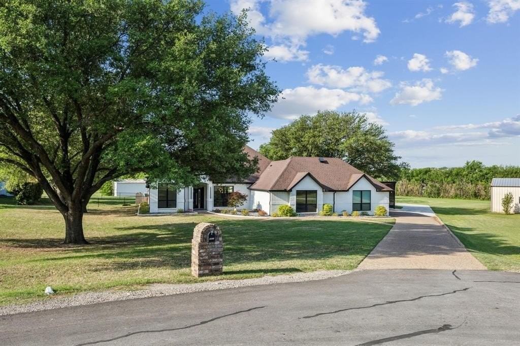 5924 Janet Ct - Photo 2 of 32