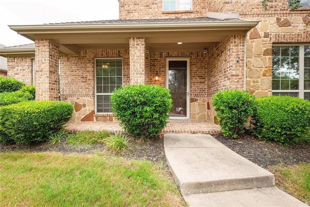 2613 Patriot Dr - Photo 3 of 35