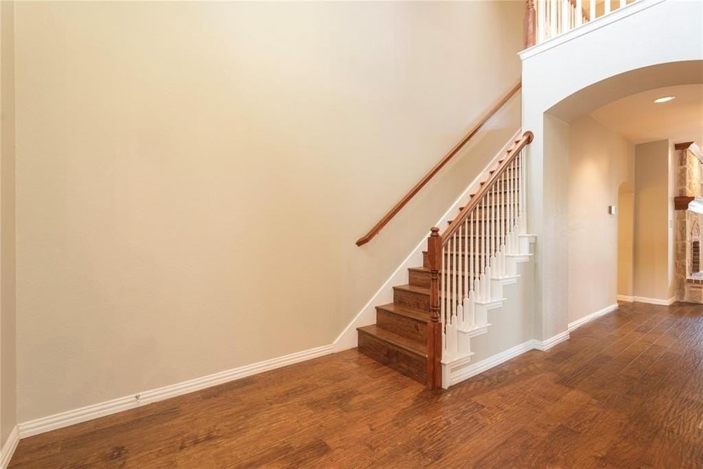 2613 Patriot Dr - Photo 5 of 35