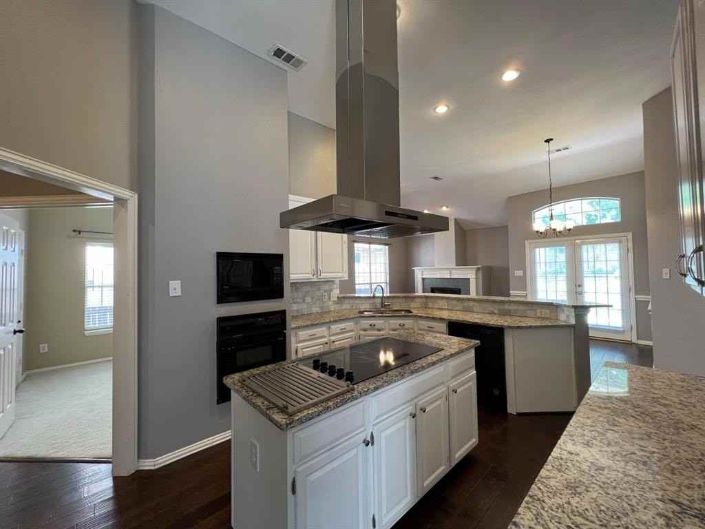9811 Cliffside Dr - Photo 6 of 26