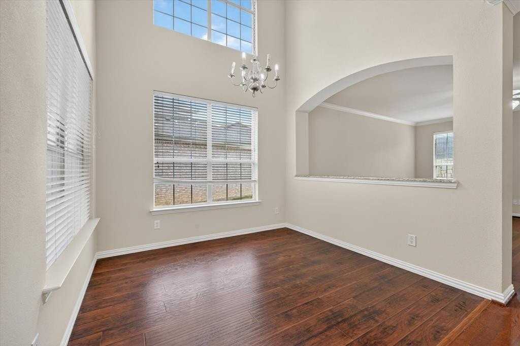 2304 Janna Way - Photo 4 of 23