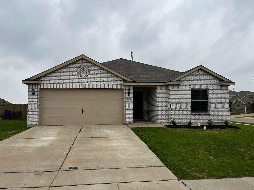 3013 Mccoy Rd