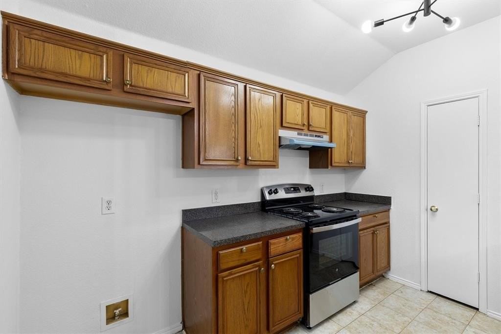 710 Kerwin Ct - Photo 6 of 18