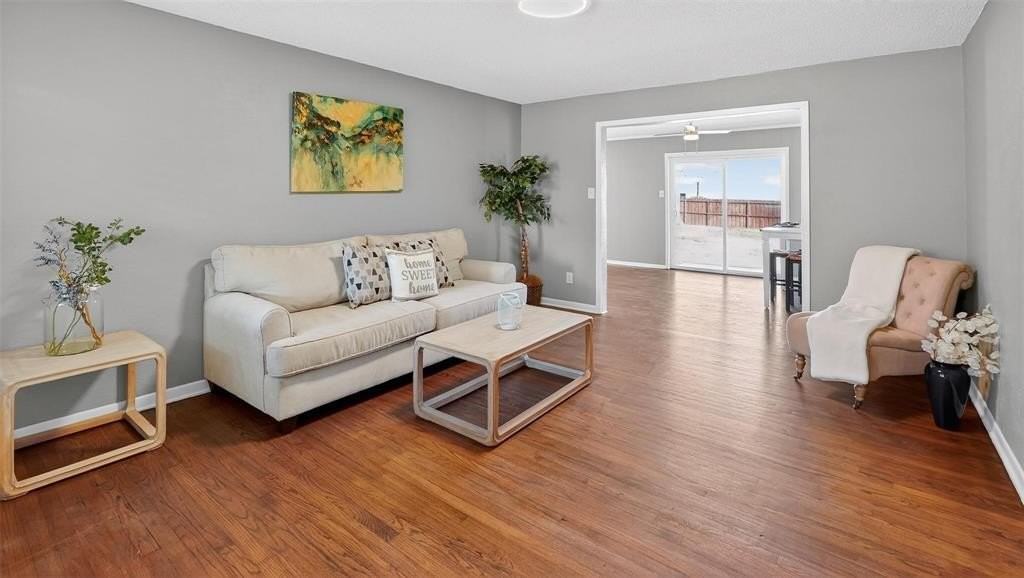 8155 Shafter Dr - Photo 2 of 30
