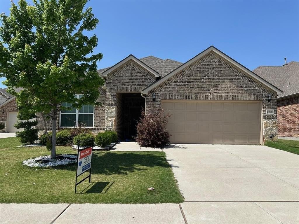 2213 Olivia Ln