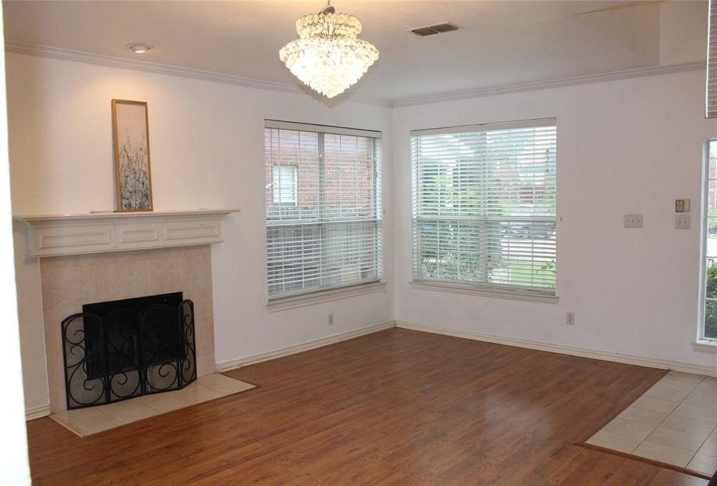5017 Remington Dr - Photo 4 of 21