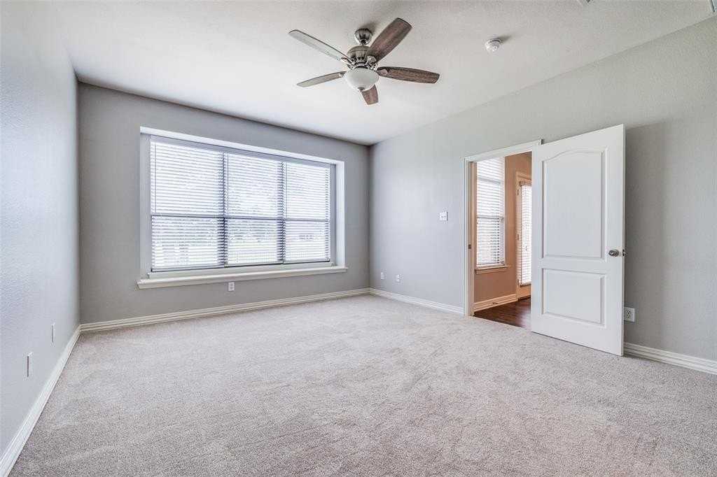 1441 Meadows Ave - Photo 7 of 21