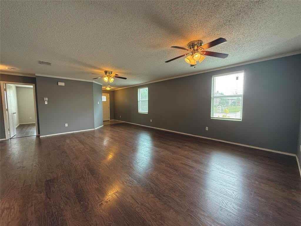 2600 Misty Harbor Dr - Photo 2 of 21