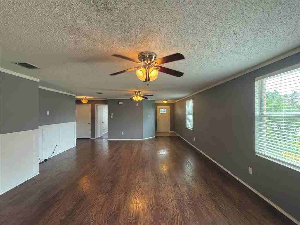 2600 Misty Harbor Dr - Photo 3 of 21