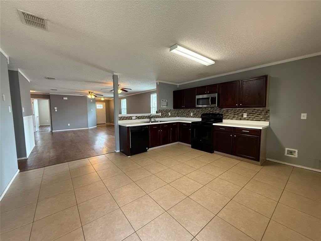 2600 Misty Harbor Dr - Photo 5 of 21
