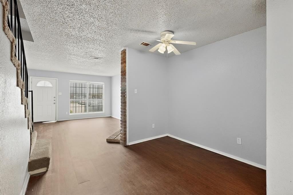9467 Olde Towne Row - Photo 4 of 26