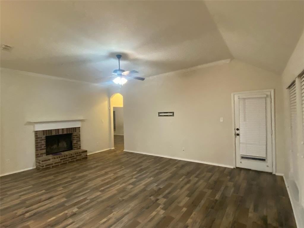 320 Springtree St - Photo 3 of 18