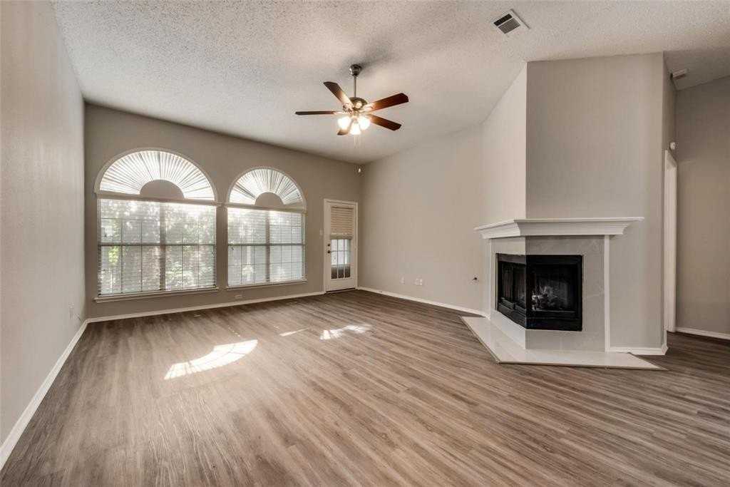 806 Ashley Ln - Photo 4 of 17