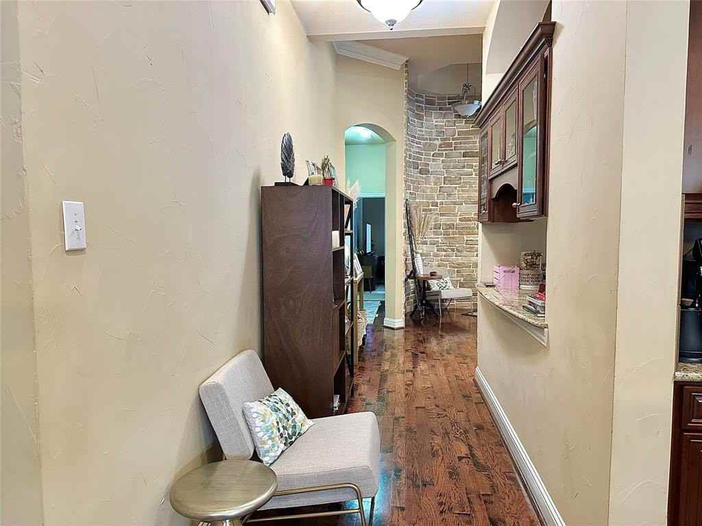 9728 Fandango Ln - Photo 4 of 21
