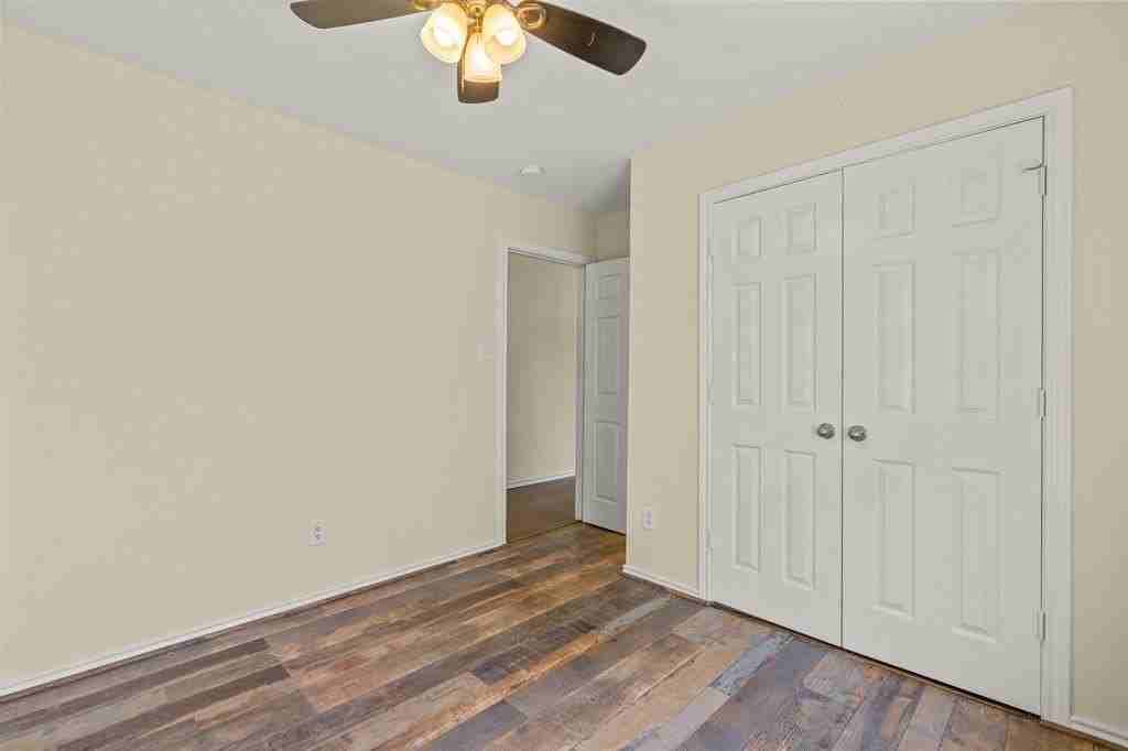 502 S Main St #B - Photo 3 of 25