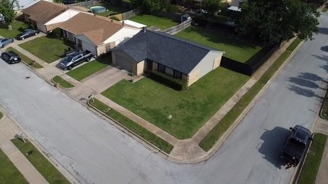 6900 Sandstone Ct - Photo 4 of 15