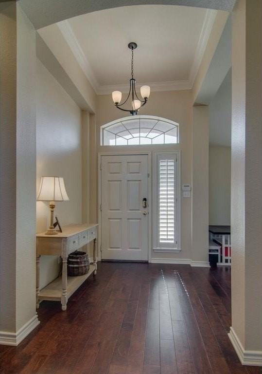 10310 Mallory Dr - Photo 3 of 24