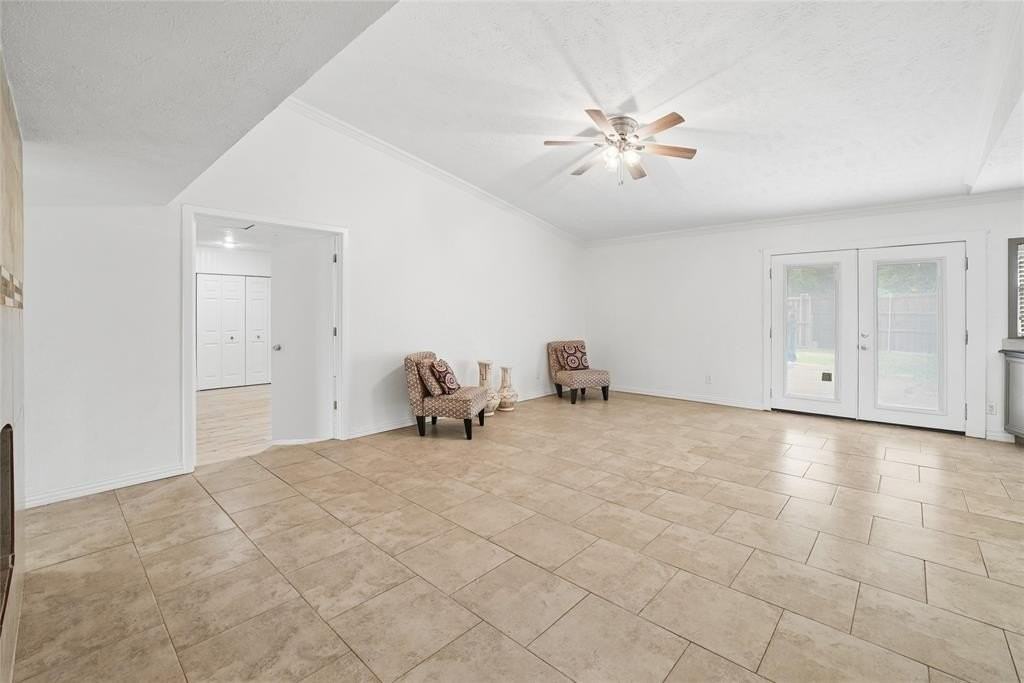 5161 Bartlett Dr - Photo 6 of 27