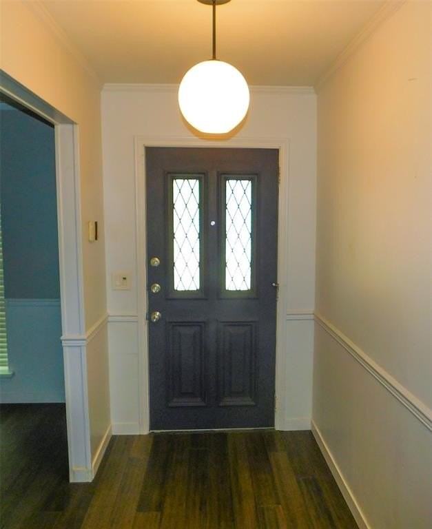 1946 Kensington Dr - Photo 5 of 25