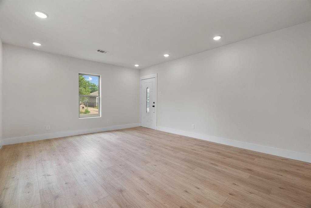 1404 E Baltimore Ave - Photo 6 of 20