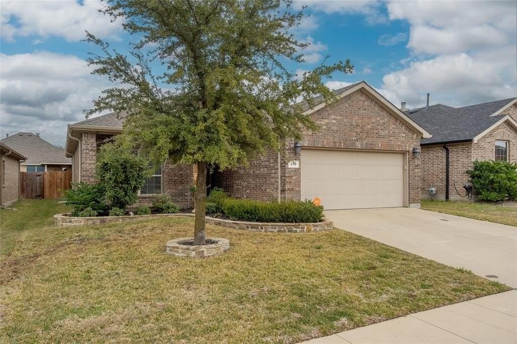 649 Cattlemans Way - Photo 2 of 30